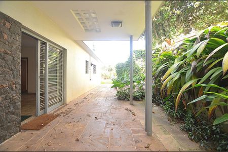 Casa à venda com 478m², 4 quartos e 5 vagas
