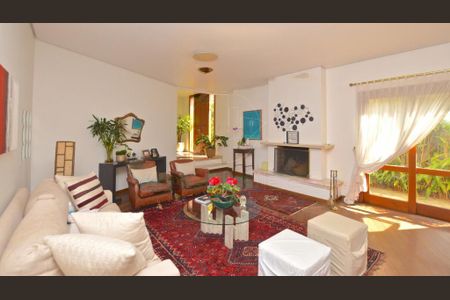 Casa à venda com 400m², 4 quartos e sem vaga