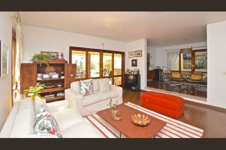 Casa à venda com 400m², 4 quartos e sem vaga