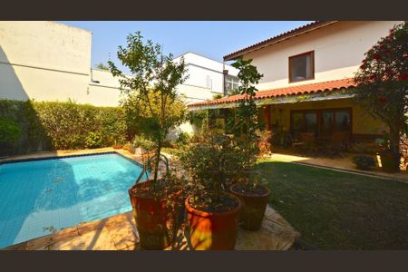 Casa à venda com 400m², 4 quartos e sem vaga