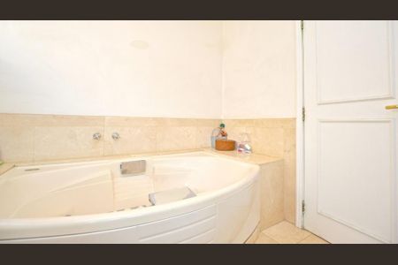 Casa à venda com 400m², 4 quartos e sem vaga