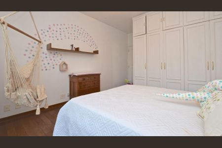 Casa à venda com 400m², 4 quartos e sem vaga