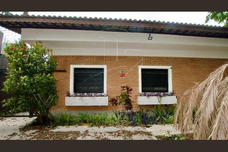 Casa à venda com 215m², 3 quartos e 2 vagas