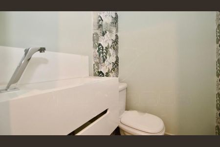 Casa à venda com 215m², 3 quartos e 2 vagas