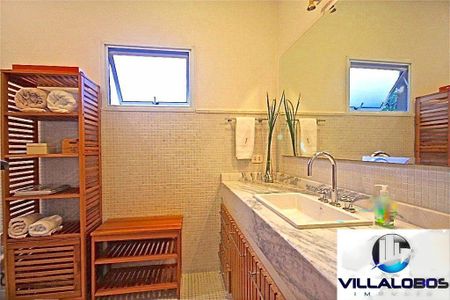 Casa à venda com 4 quartos, 400m² em Boaçava, São Paulo