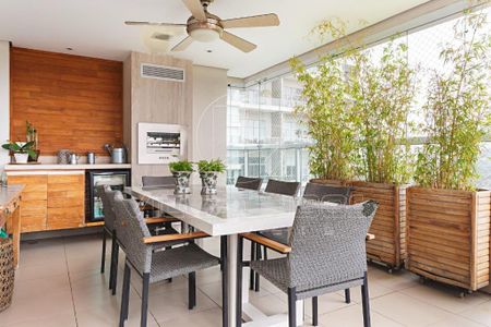 Apartamento à venda com 319m², 4 quartos e 5 vagas