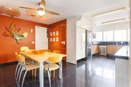 Apartamento à venda com 319m², 4 quartos e 5 vagas