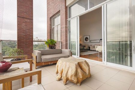 Apartamento à venda com 319m², 4 quartos e 5 vagas