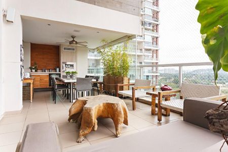 Apartamento à venda com 319m², 4 quartos e 5 vagas