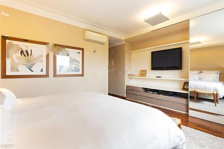 Apartamento à venda com 319m², 4 quartos e 5 vagas