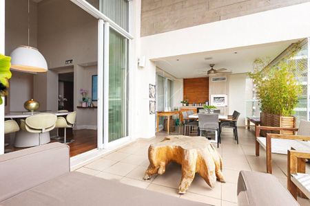 Apartamento à venda com 319m², 4 quartos e 5 vagas