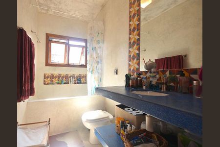 Casa à venda com 191m², 2 quartos e 1 vaga