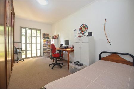 Casa à venda com 250m², 3 quartos e 3 vagas