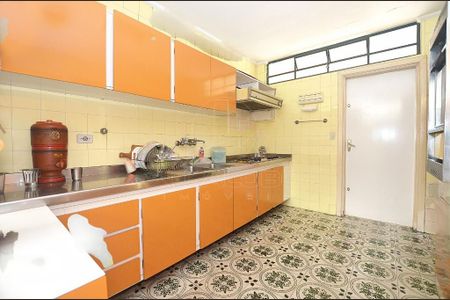 Casa à venda com 250m², 3 quartos e 3 vagas