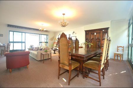 Casa à venda com 250m², 3 quartos e 3 vagas