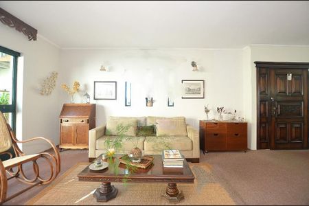 Casa à venda com 250m², 3 quartos e 3 vagas