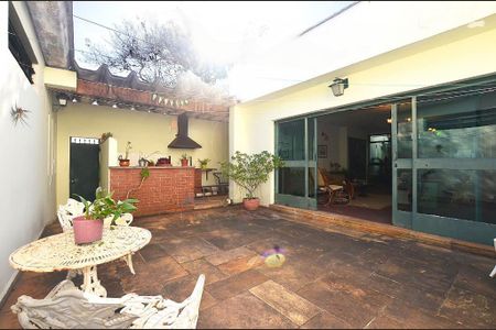 Casa à venda com 250m², 3 quartos e 3 vagas