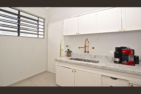Casa à venda com 276m², 3 quartos e 4 vagas