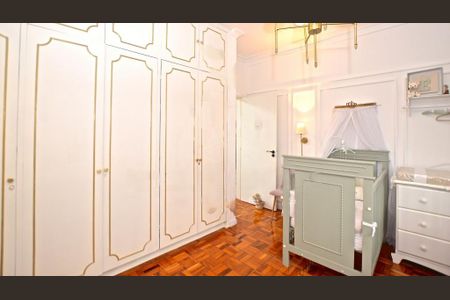 Casa à venda com 276m², 3 quartos e 4 vagas