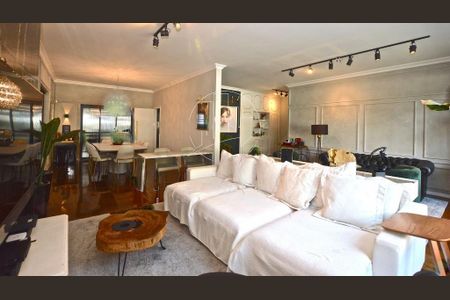 Casa à venda com 276m², 3 quartos e 4 vagas