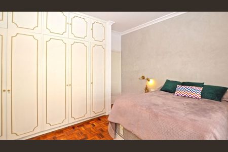 Casa à venda com 276m², 3 quartos e 4 vagas