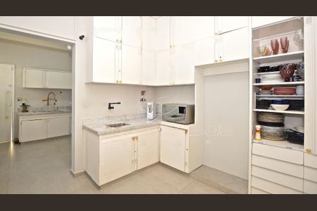 Casa à venda com 276m², 3 quartos e 4 vagas