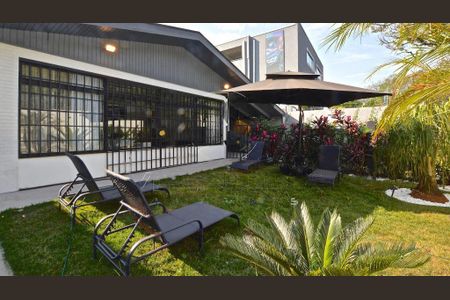 Casa à venda com 276m², 3 quartos e 4 vagas