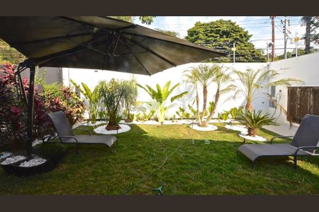 Casa à venda com 276m², 3 quartos e 4 vagas