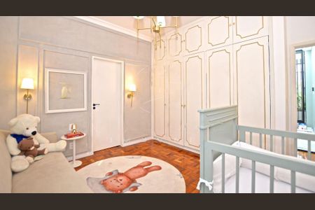 Casa à venda com 276m², 3 quartos e 4 vagas