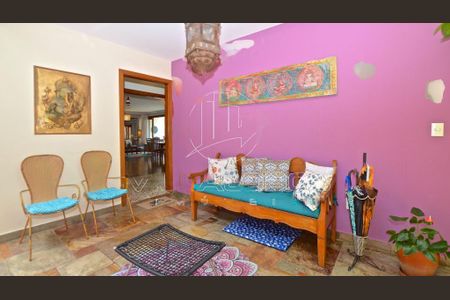 Casa à venda com 470m², 3 quartos e 3 vagas