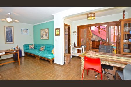 Casa à venda com 470m², 3 quartos e 3 vagas