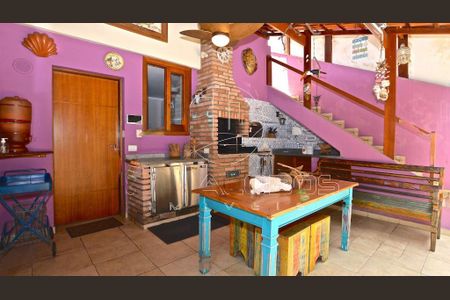 Casa à venda com 470m², 3 quartos e 3 vagas