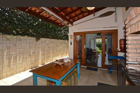 Casa à venda com 470m², 3 quartos e 3 vagas