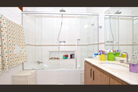 Casa à venda com 470m², 3 quartos e 3 vagas