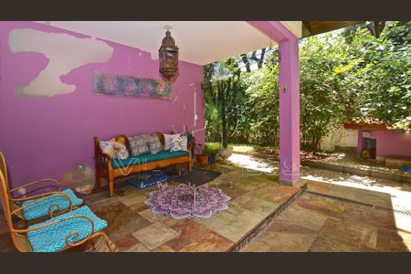 Casa à venda com 3 quartos, 470m² em Vila Madalena, São Paulo