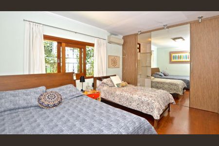 Casa à venda com 470m², 3 quartos e 3 vagas