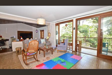 Casa à venda com 470m², 3 quartos e 3 vagas