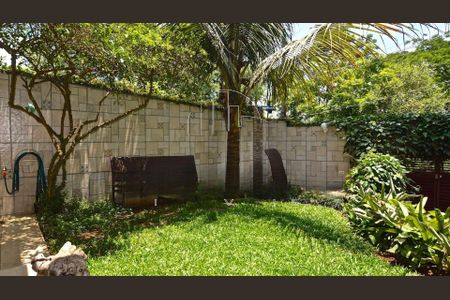 Casa à venda com 470m², 3 quartos e 3 vagas