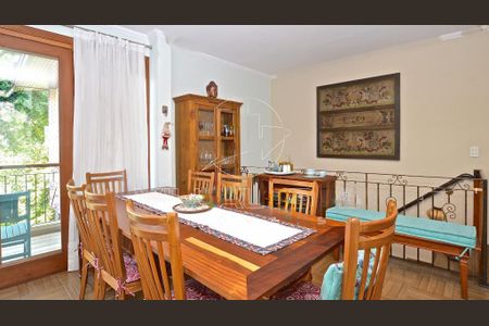 Casa à venda com 470m², 3 quartos e 3 vagas