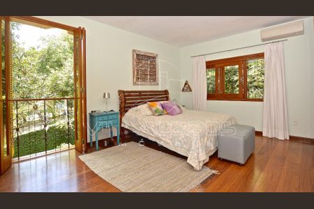 Casa à venda com 470m², 3 quartos e 3 vagas