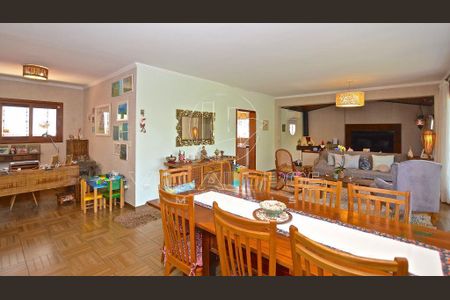 Casa à venda com 470m², 3 quartos e 3 vagas