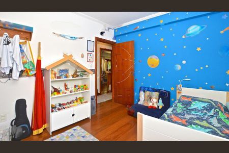 Casa à venda com 470m², 3 quartos e 3 vagas