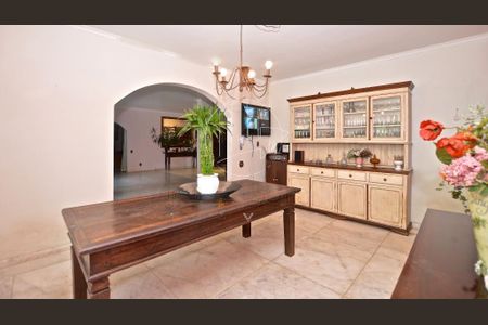 Casa à venda com 4 quartos, 509m² em Alto de Pinheiros, São Paulo