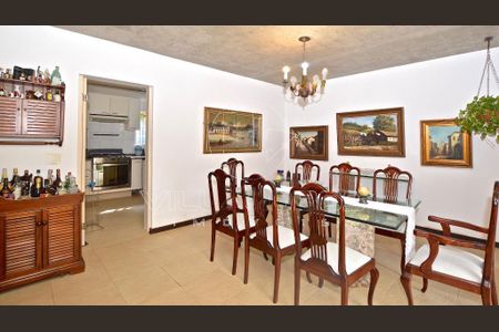 Casa à venda com 3 quartos, 521m² em Sumaré, São Paulo