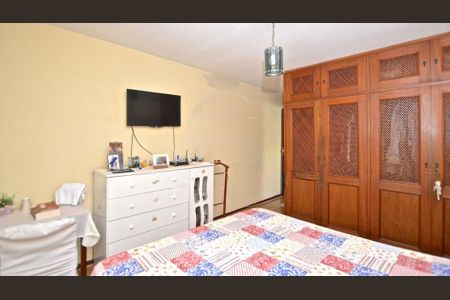 Casa à venda com 3 quartos, 181m² em Vila Madalena, São Paulo