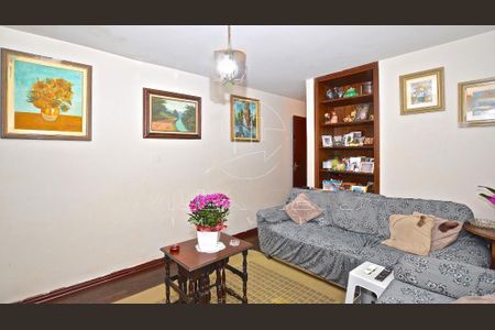 Casa à venda com 181m², 3 quartos e 2 vagas