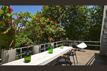 Casa à venda com 495m², 3 quartos e 2 vagas