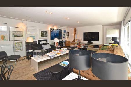 Casa à venda com 495m², 3 quartos e 2 vagas