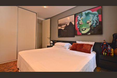 Casa à venda com 495m², 3 quartos e 2 vagas