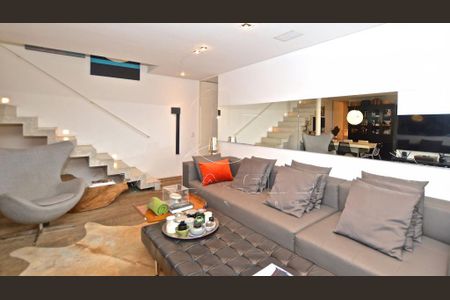 Casa à venda com 3 quartos, 495m² em Jardim das Bandeiras, São Paulo